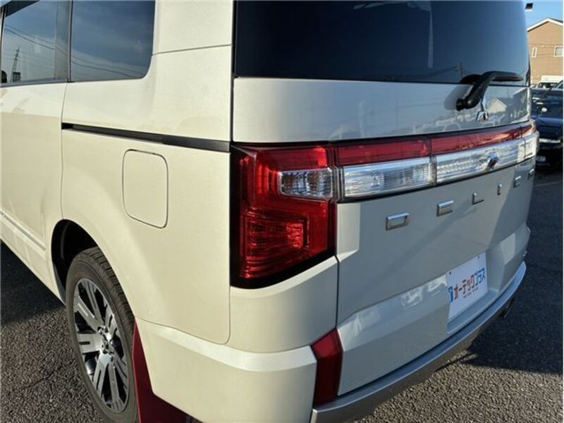 DELICA D5