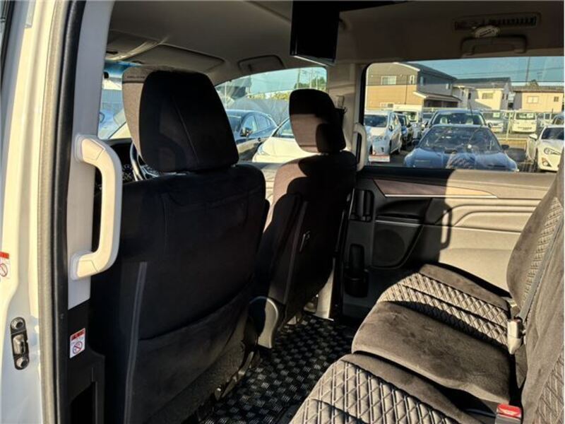 DELICA D5