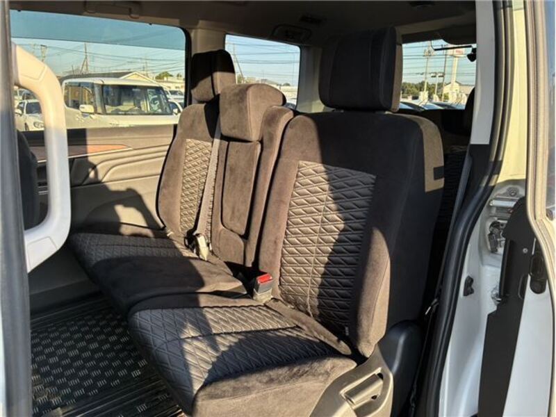 DELICA D5