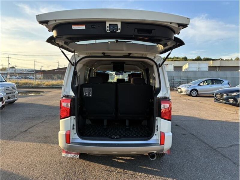 DELICA D5