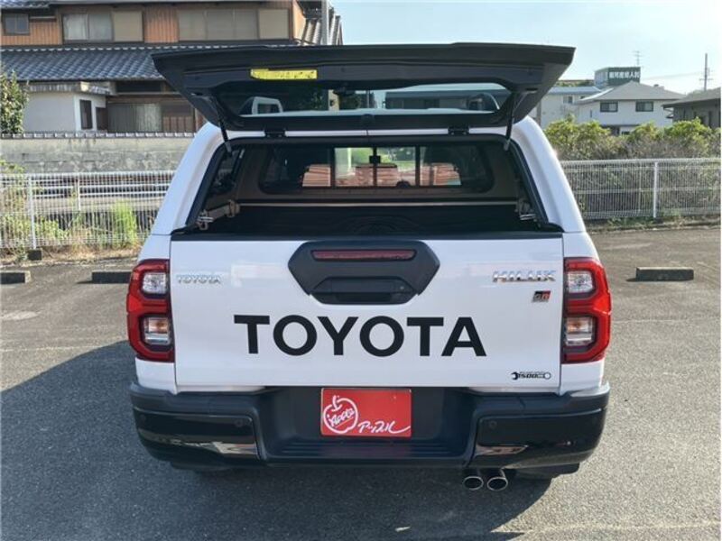 HILUX