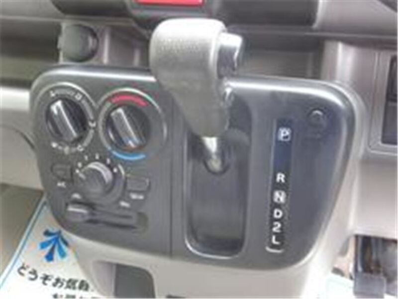 MINICAB VAN