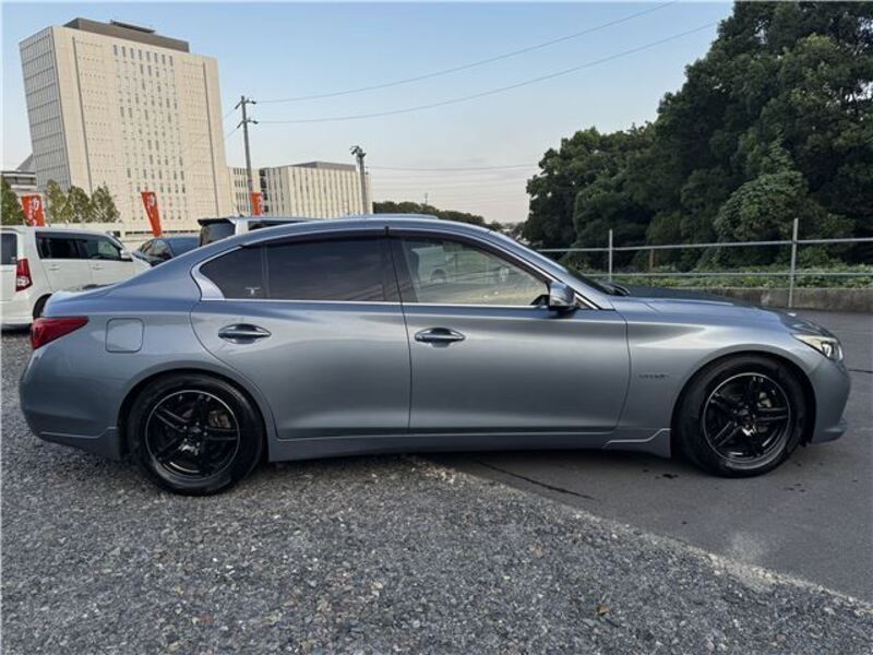 SKYLINE