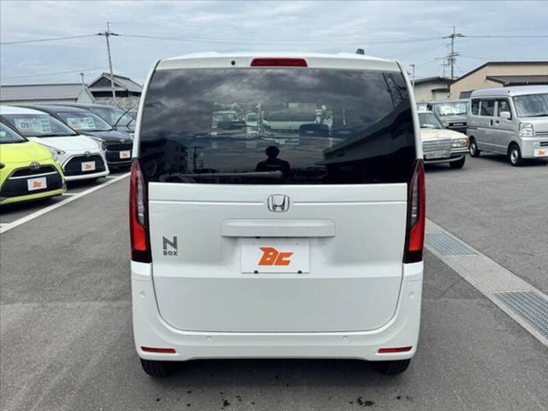 N BOX