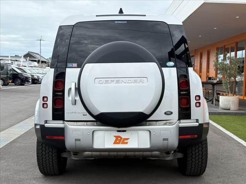 DEFENDER