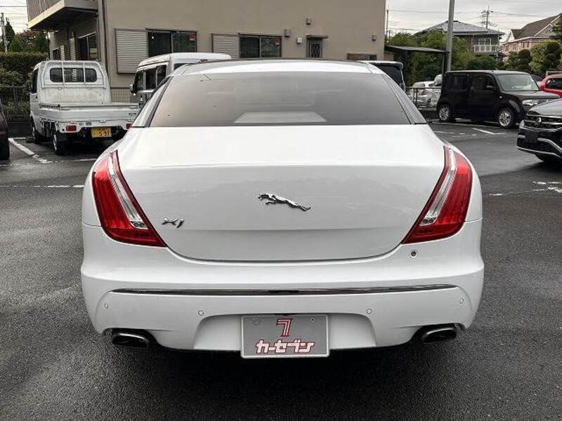 XJ