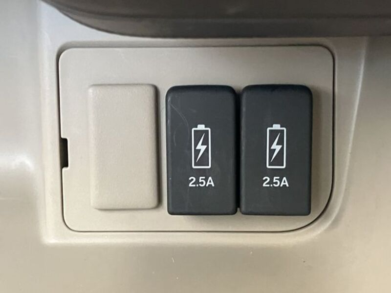 N BOX