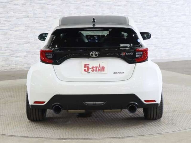 GR YARIS