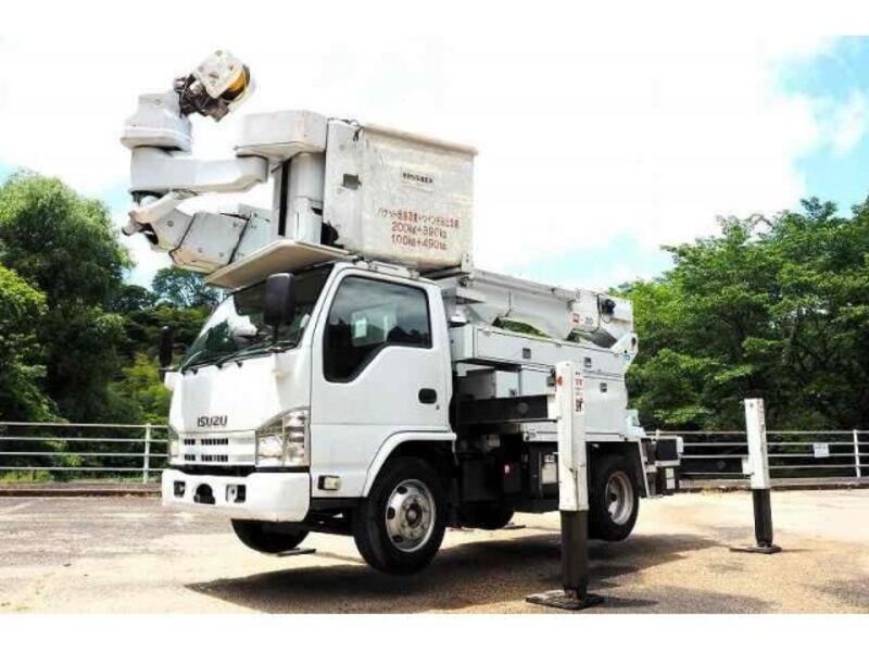 ISUZU ELF