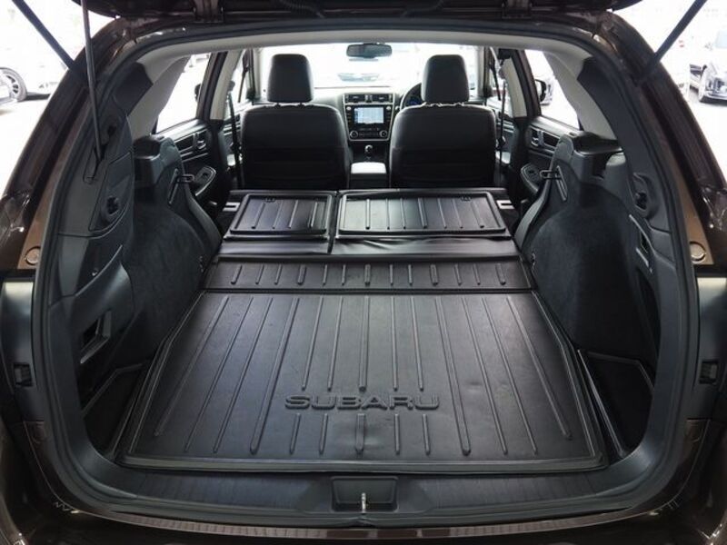 LEGACY OUTBACK