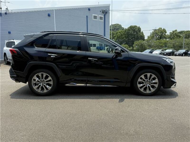 RAV4