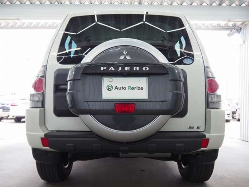 PAJERO