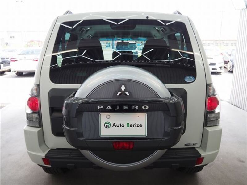 PAJERO