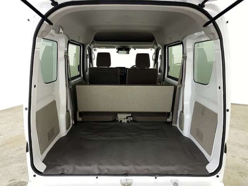 CLIPPER VAN
