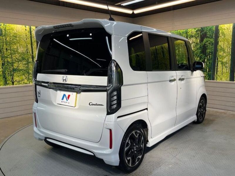 N BOX CUSTOM