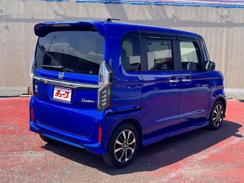 N BOX CUSTOM