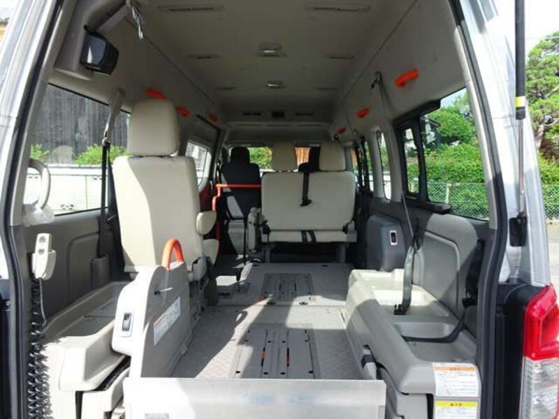 NV350 CARAVAN