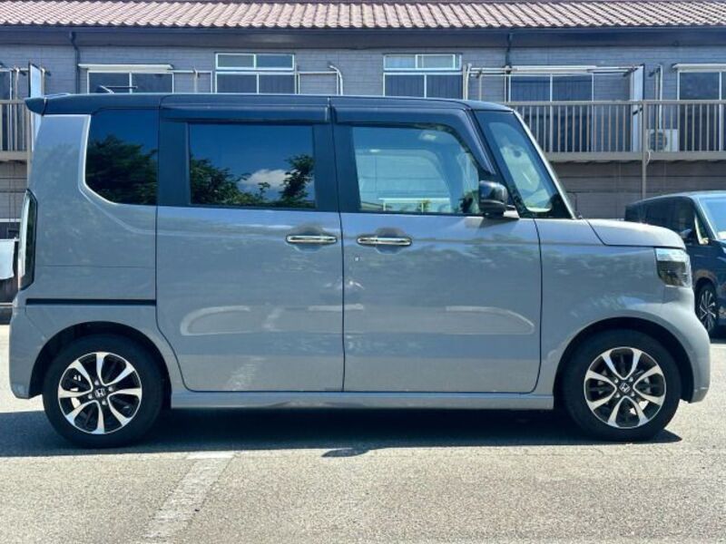N BOX CUSTOM