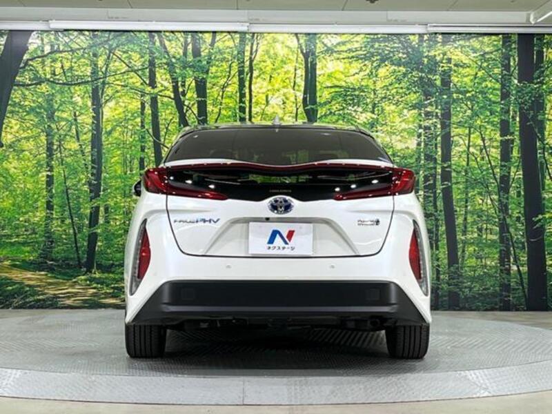 PRIUS PHV