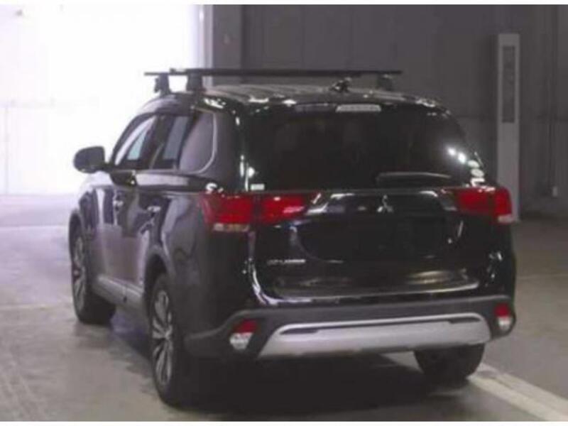 OUTLANDER