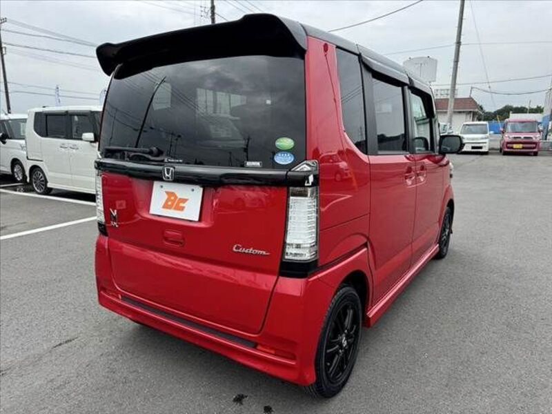 N BOX CUSTOM
