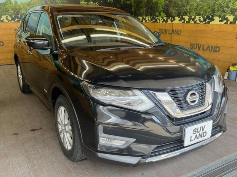 X-TRAIL