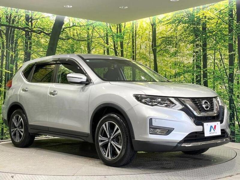 X-TRAIL