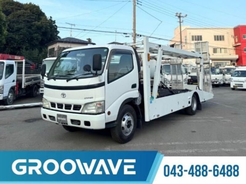 TOYOTA DYNA