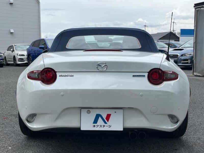 ROADSTER