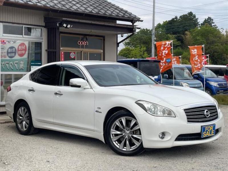 NISSAN FUGA HYBRID