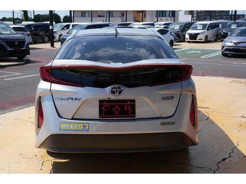 PRIUS PHV