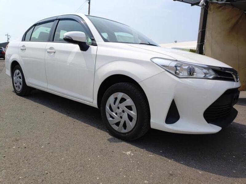 COROLLA AXIO