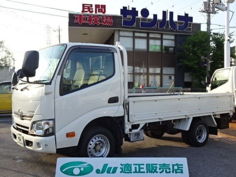 TOYOTA DYNA