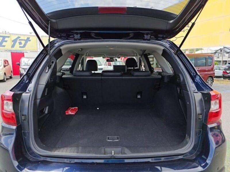 LEGACY OUTBACK
