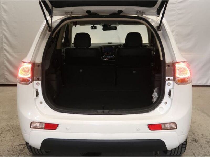 OUTLANDER PHEV
