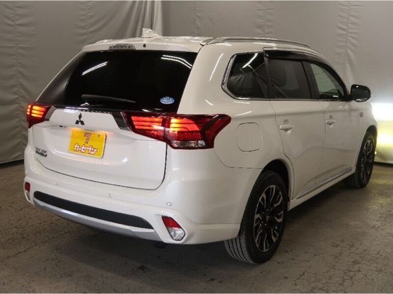 OUTLANDER PHEV