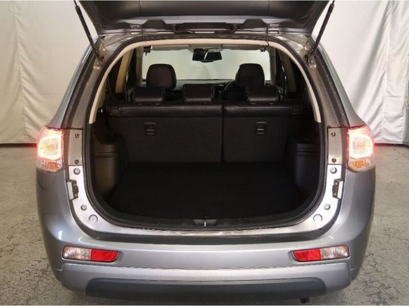 OUTLANDER PHEV