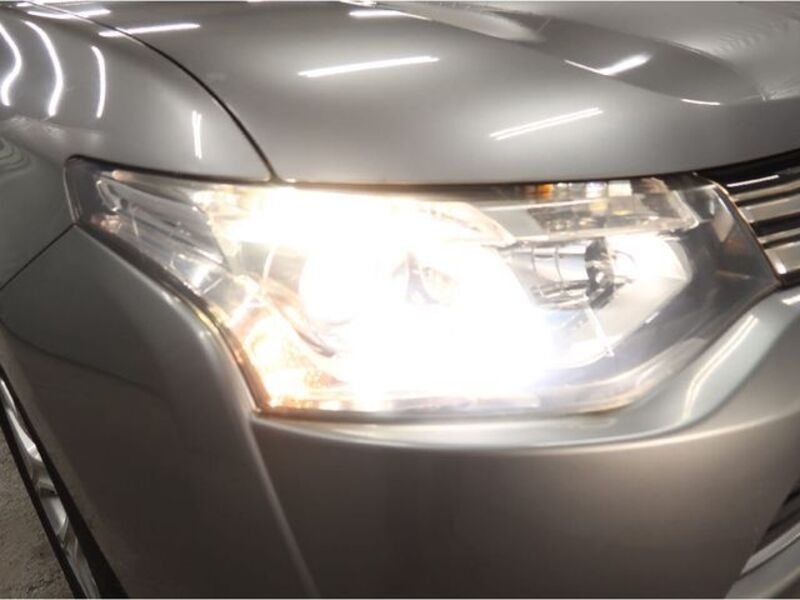 OUTLANDER PHEV