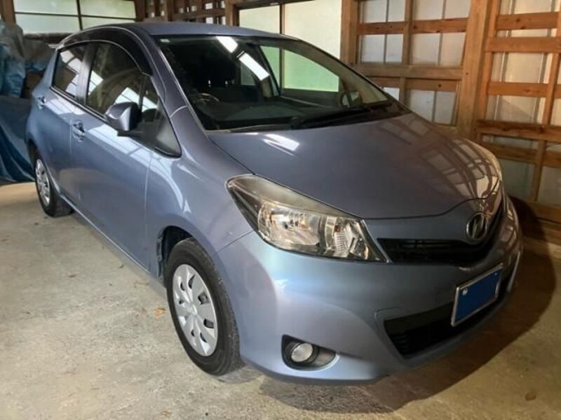 TOYOTA VITZ