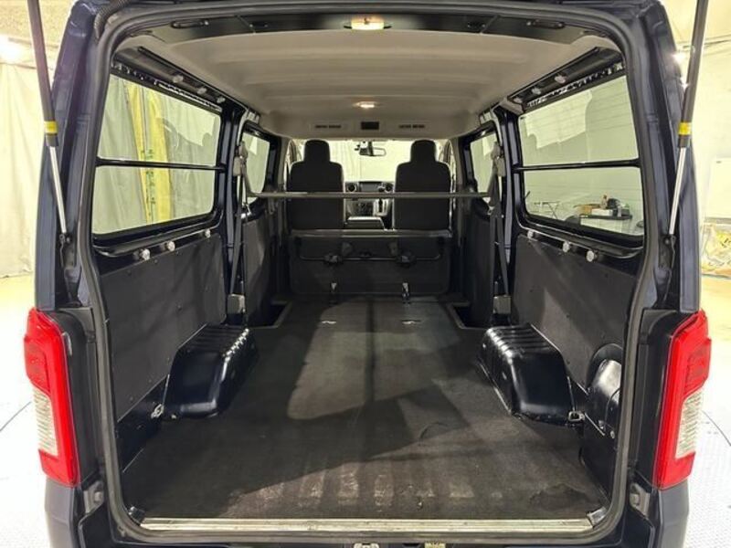 NV350 CARAVAN