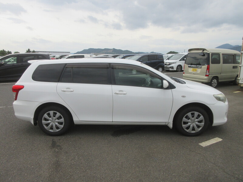 COROLLA FIELDER