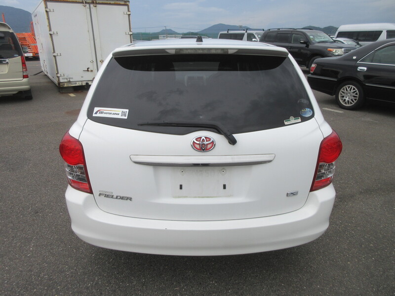 COROLLA FIELDER