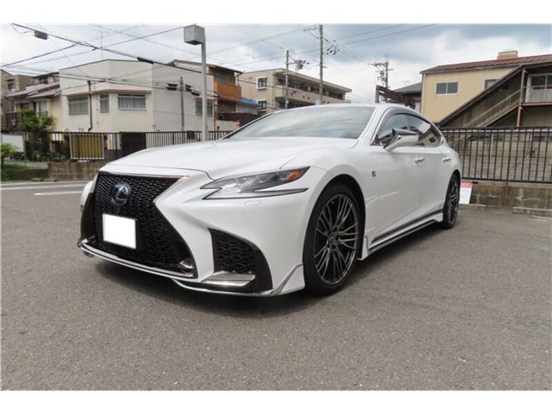 LEXUS LS