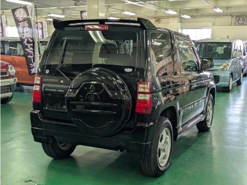 PAJERO MINI