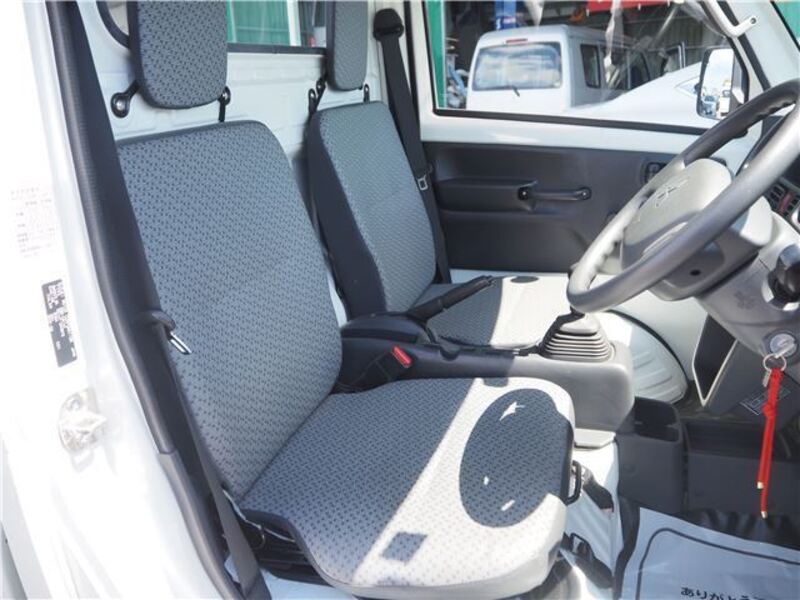 MINICAB TRUCK