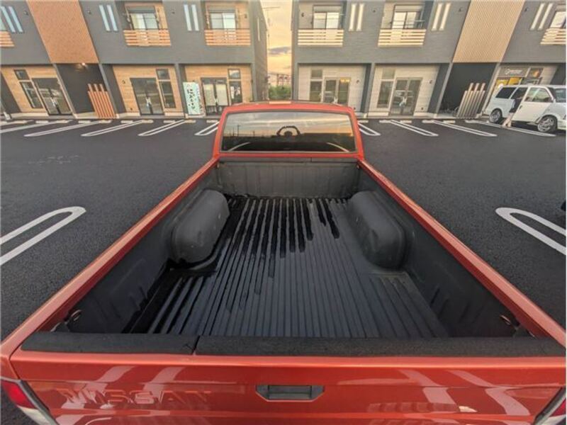 DATSUN PICKUP