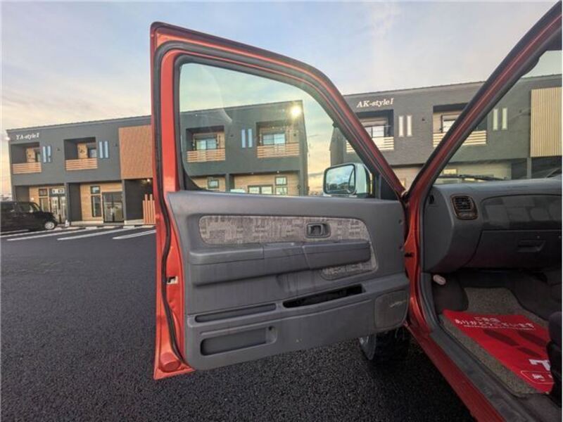 DATSUN PICKUP