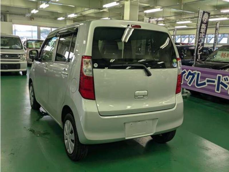 WAGON R