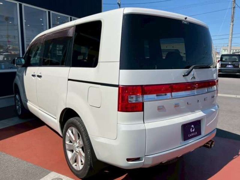 DELICA D5