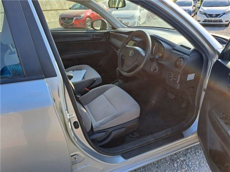 COROLLA AXIO